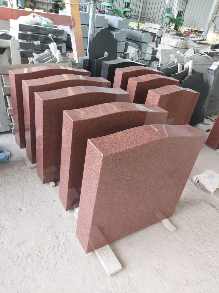 TOMB STONE RUBY RED GRANITE 8CM